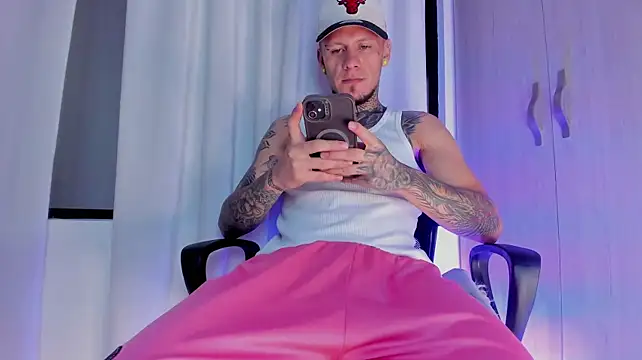Kevin_Cartier Live XXX-chat