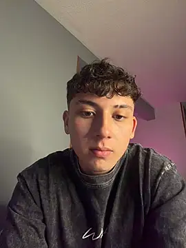 OLIVER_K élő XXX-chatje