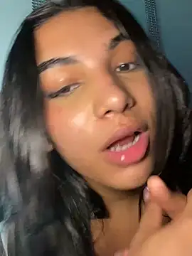 XXX chat uživo modela VeronicaSaenzx