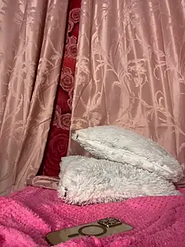 MonicaSex_ XXX чат на живо