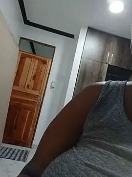 queennapal Adlı Modelin Canlı XXX Sohbeti