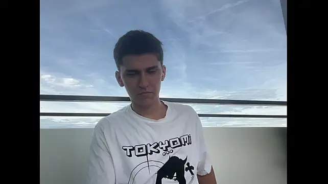 Adrian_Coles élő XXX-chatje