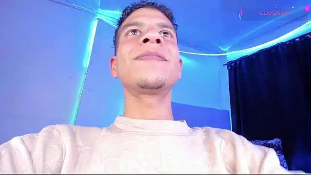 Ethan_Boyy: онлайн-секс-чат