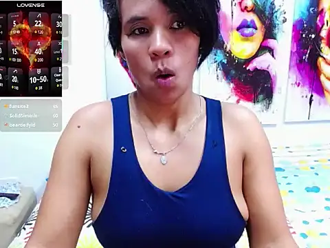 ZoeVibe_2306 Chat XXX in diretta