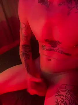 xChrisjThomW Chat XXX live