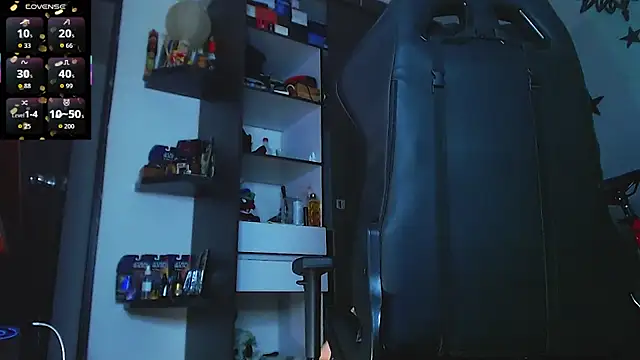 justincs Chat XXX live