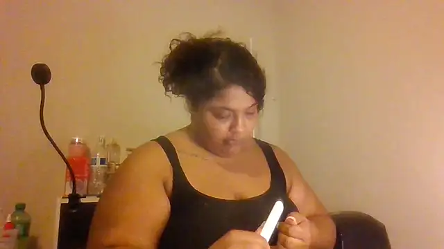 1n0nlythroat's Live XXX Chat