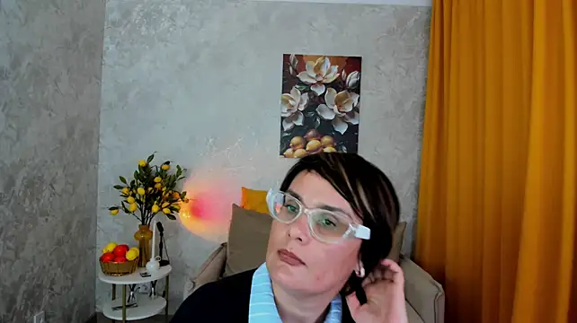 MayaNoire Adlı Modelin Canlı XXX Sohbeti