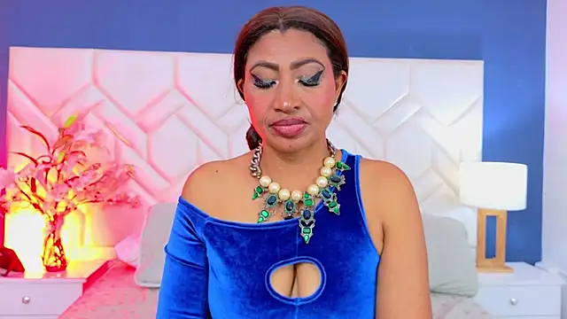 Kiara_Parker_ Adlı Modelin Canlı XXX Sohbeti