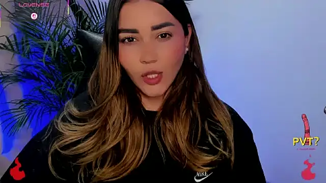 Lucia_star__ 现场XXX聊天