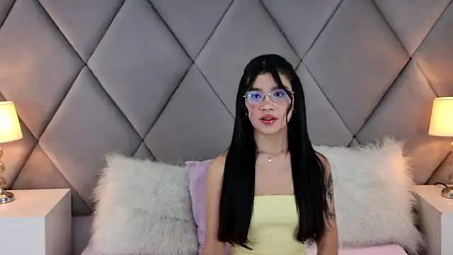 OliviaDiaz 现场XXX聊天