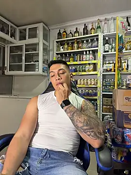 Chat XXX en directo de OliverWest04