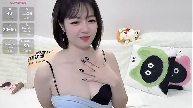 Lucy-8 现场XXX聊天