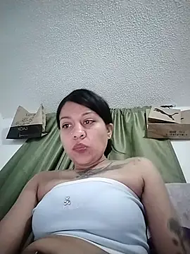 Tiphanydirty3 লাইভ XXX চ্যাট