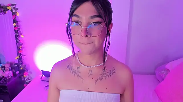 Czat XXX na żywo – RoseCassie