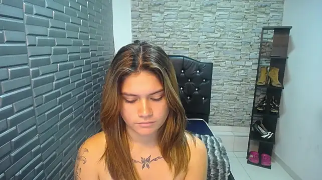 แชท XXX สดของ alison_toledo