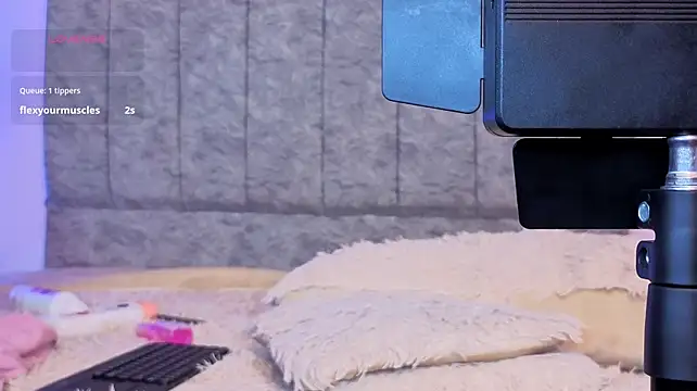 Chat +18 de Cloee_cameron ao vivo