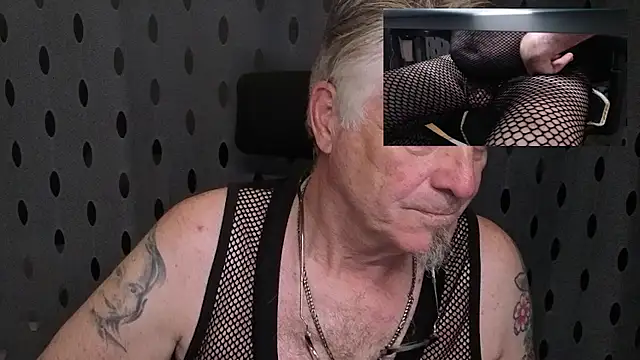 DirtyDaddy_CH Chat XXX in diretta
