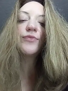 KattyLuuu's Live XXX Chat