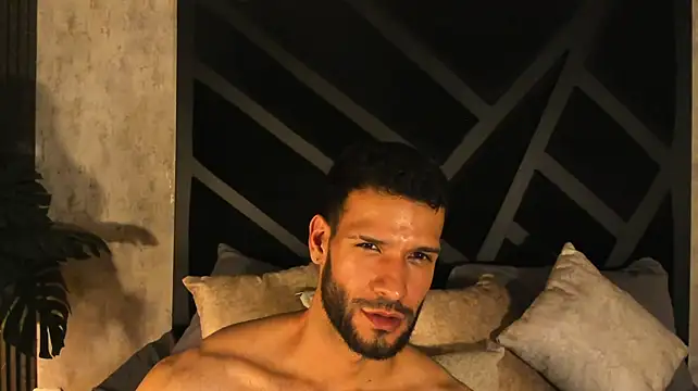 צ'אט XXX בשידור חי של Jacob_Benelli