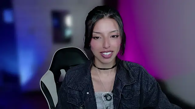 NanakoDollx Chat XXX in diretta