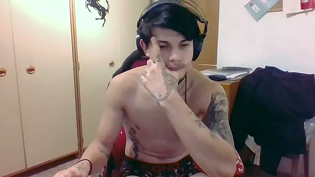 Онлайн чат XXX Akillas