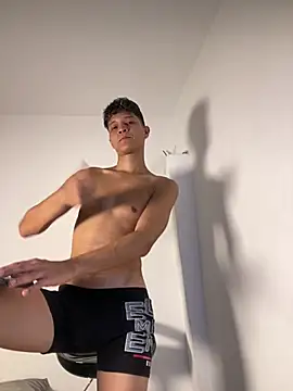Twinkcock22 – webcam-show