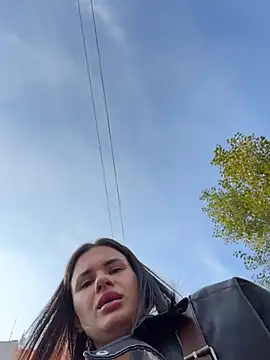 צ'אט XXX בשידור חי של MiraReach