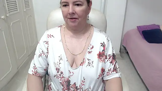 leonela_69 Chat XXX in diretta