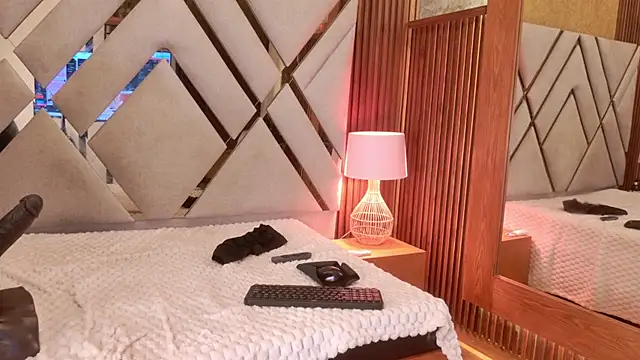 Saripaulin's Live XXX Chat