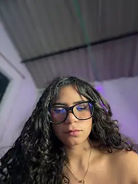 Chat XXX ao vivo de Simone_Miller