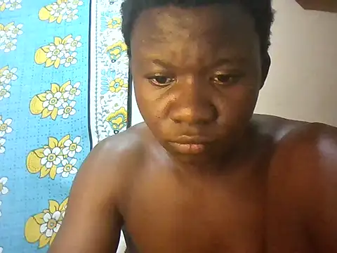 ToxicDoll01 élő XXX-chatje