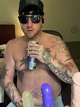 Livingpuddle live XXX chat
