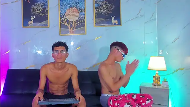 BOYS_IN_THE_EMPIRE Chat XXX in diretta