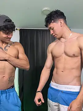 Онлайн чат XXX Luke_Muscle