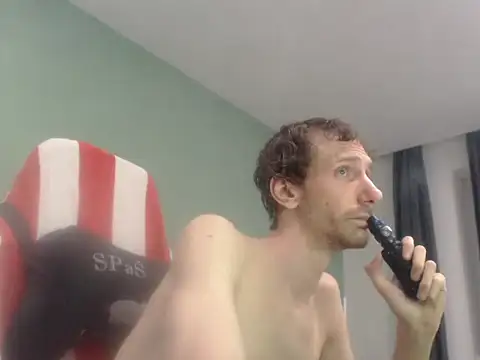 Živý XXX chat iLoveElusiveCats