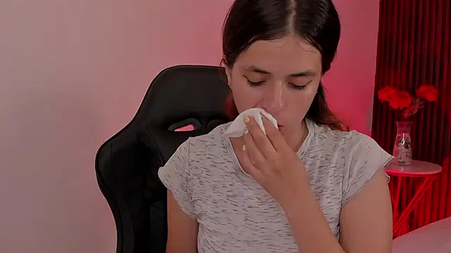 Živý XXX chat alliss_ginger_