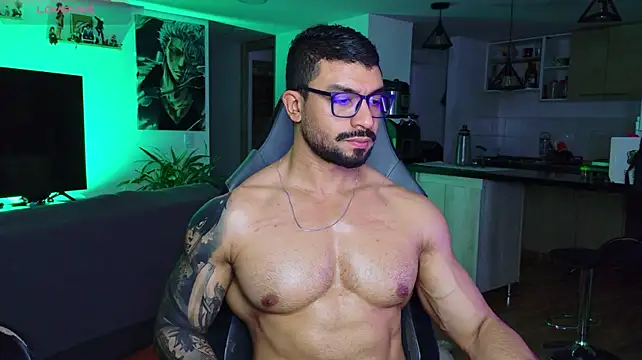 XXX chat uživo modela Michael_Diamond
