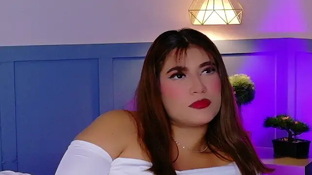 Kendal-Ross Chat XXX in diretta