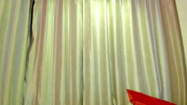Eliot_Egan 现场XXX聊天