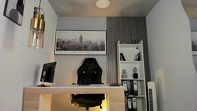Онлайн чат XXX DomBoy_