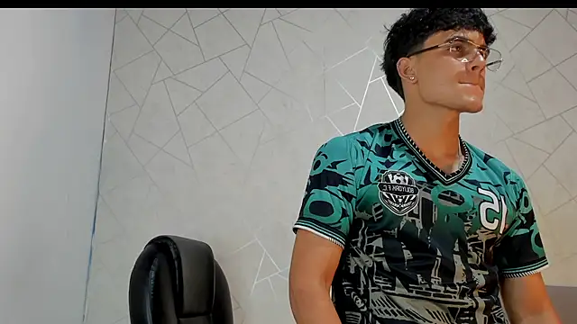 Toji_ferrer's Live XXX Chat
