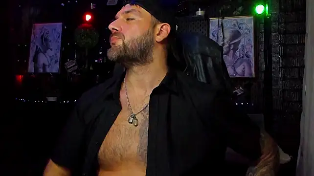 Chatroom XXX en direct de LexHardy