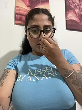 croftsmila's Live XXX Chat
