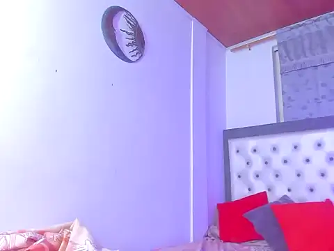 sarahnanksdoll's Live XXX Chat