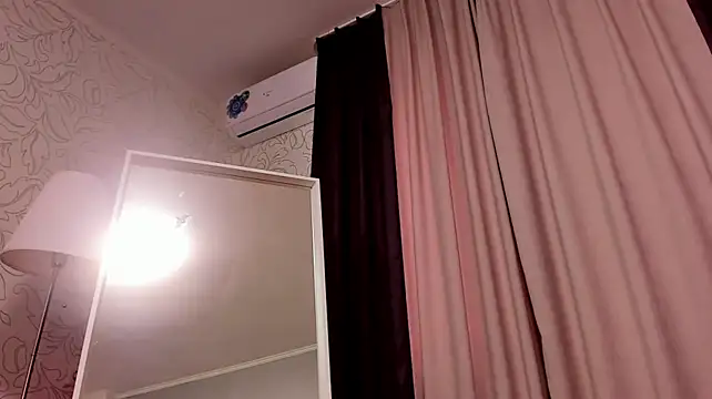 Jullia_Moor Live XXX-chat