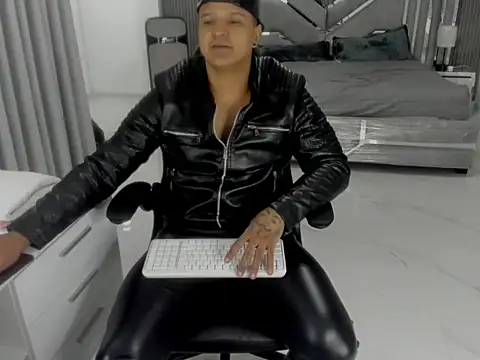 Webkamerová show master_leather