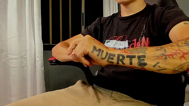 Онлайн чат XXX ren_flex