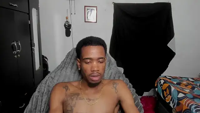 Kofi_exotic_2 Chat XXX live