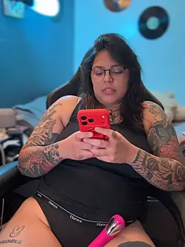 Chat XXX en directo de miacanela_xo